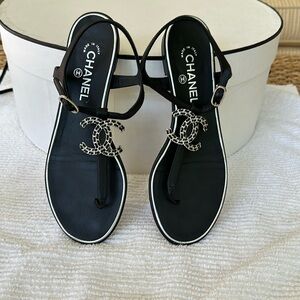 Chanel sling bag leather Sandals in black